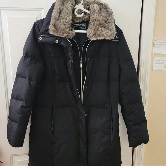 (Like New) Women's Fleet Street Hooded Faux Silk Jacket Size M. - Picture 5 of 15